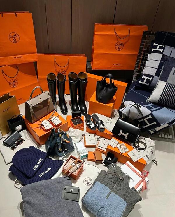 达州回收奢侈品鞋服.jpg
